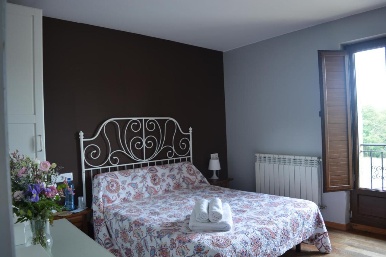 El Calero Guest House Oviedo Luaran gambar